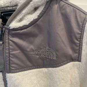 Girls north face fleece jacket medium size 10/12 no smoking home